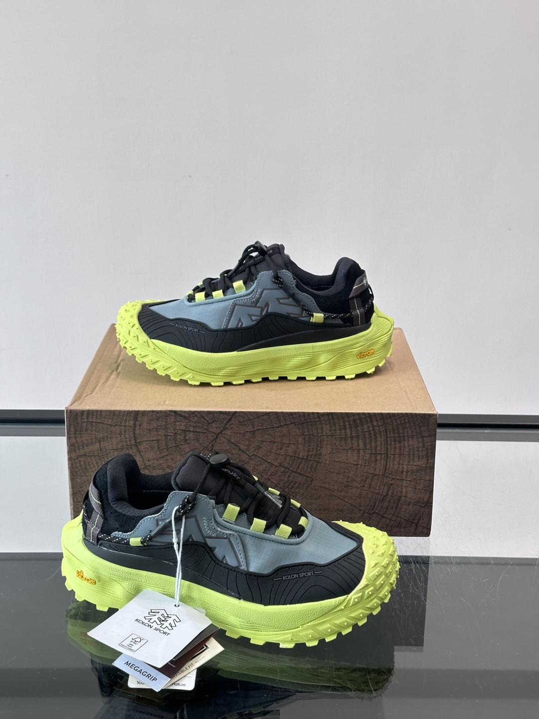 👟可隆LITCAMPMEGA徒步鞋，配色超美！GORE-TEX防水，户外雨天也不怕湿脚。Vibram大底