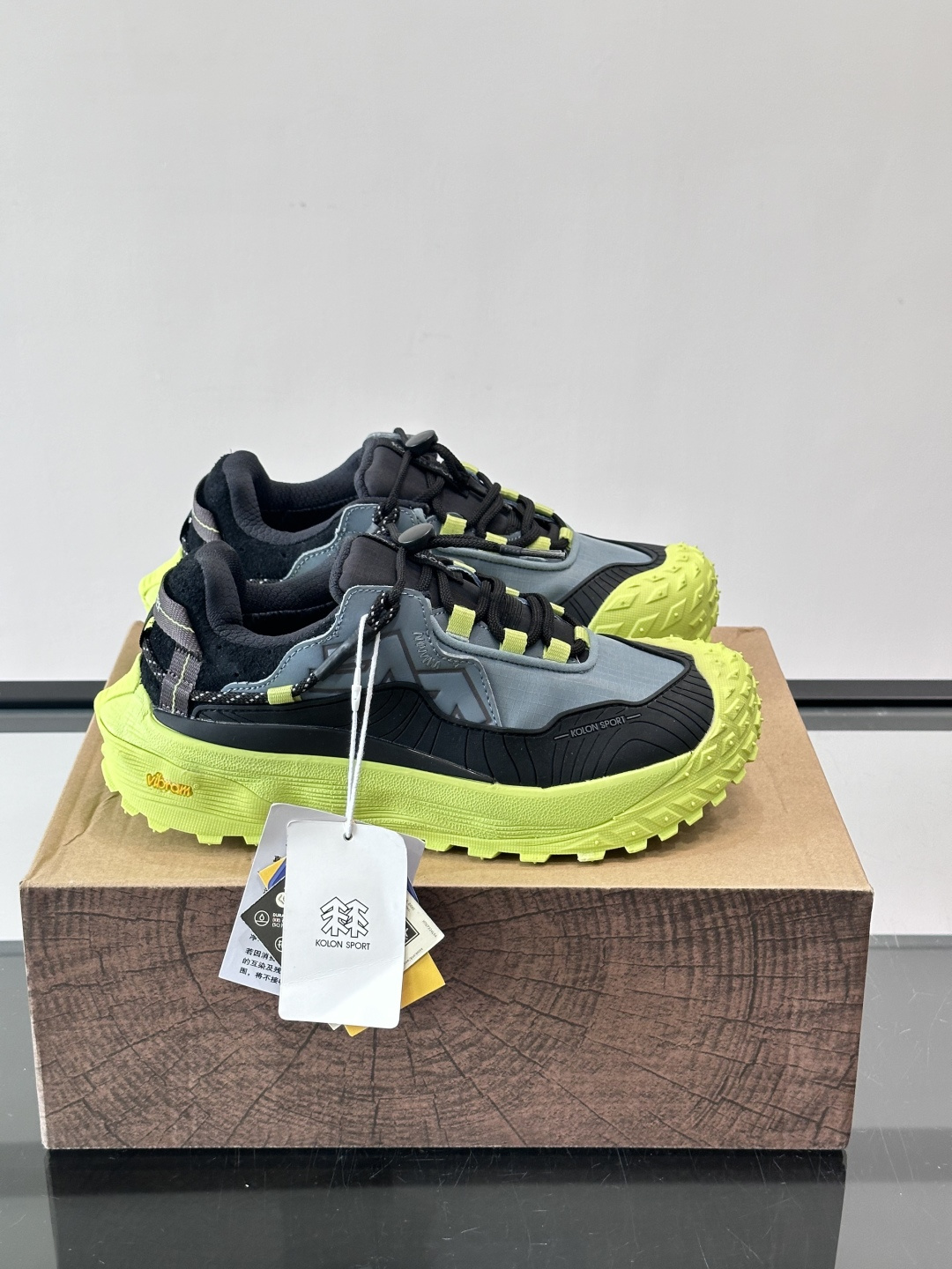 👟可隆LITCAMPMEGA徒步鞋，配色超美！GORE-TEX防水，户外雨天也不怕湿脚。Vibram大底