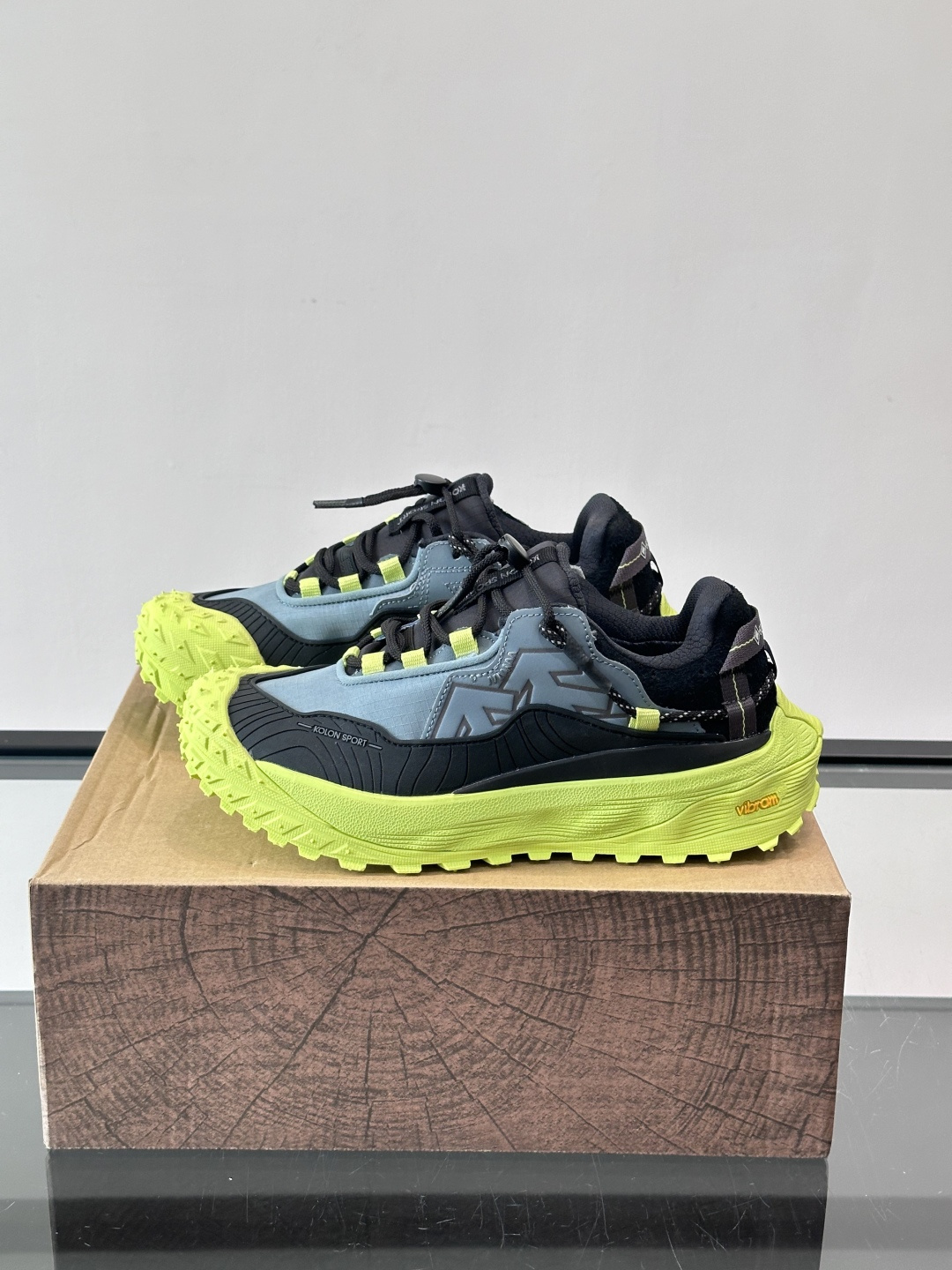 👟可隆LITCAMPMEGA徒步鞋，配色超美！GORE-TEX防水，户外雨天也不怕湿脚。Vibram大底