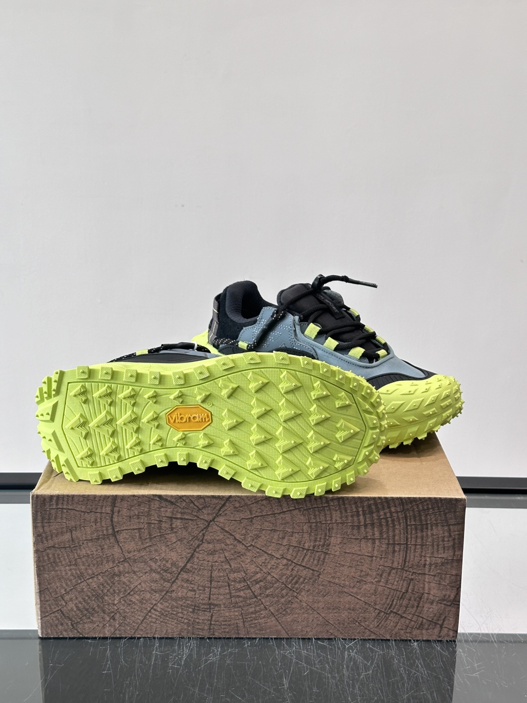 👟可隆LITCAMPMEGA徒步鞋，配色超美！GORE-TEX防水，户外雨天也不怕湿脚。Vibram大底