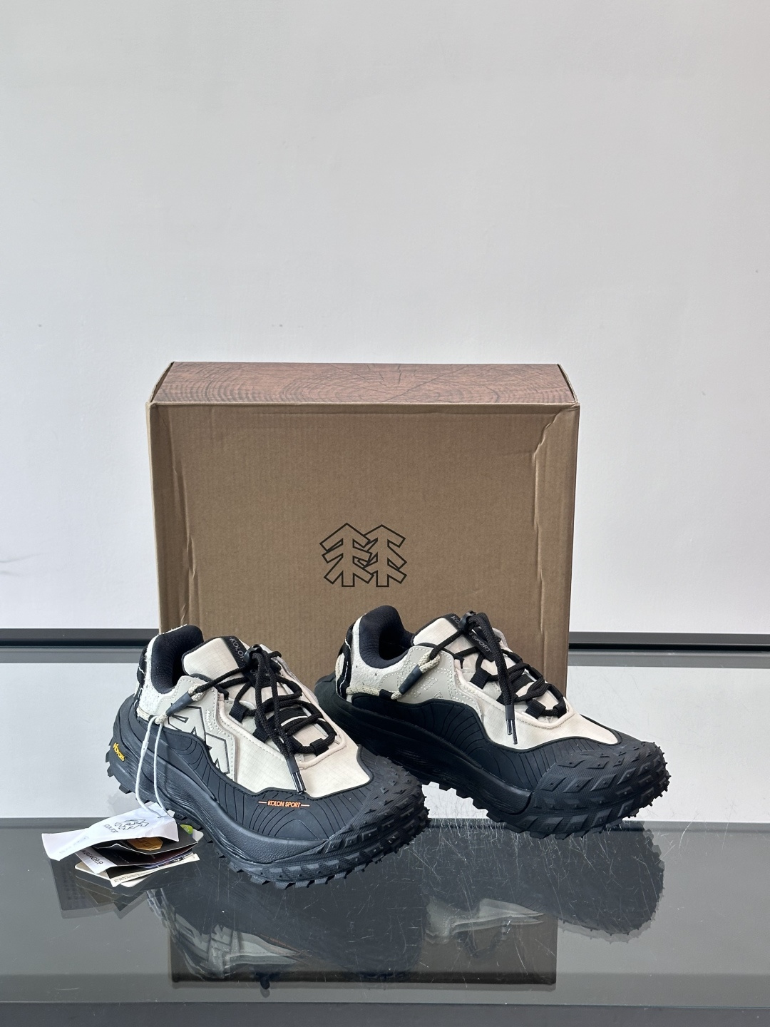 👟可隆LITCAMPMEGA徒步鞋，配色超美！GORE-TEX防水，户外雨天也不怕湿脚。Vibram大底