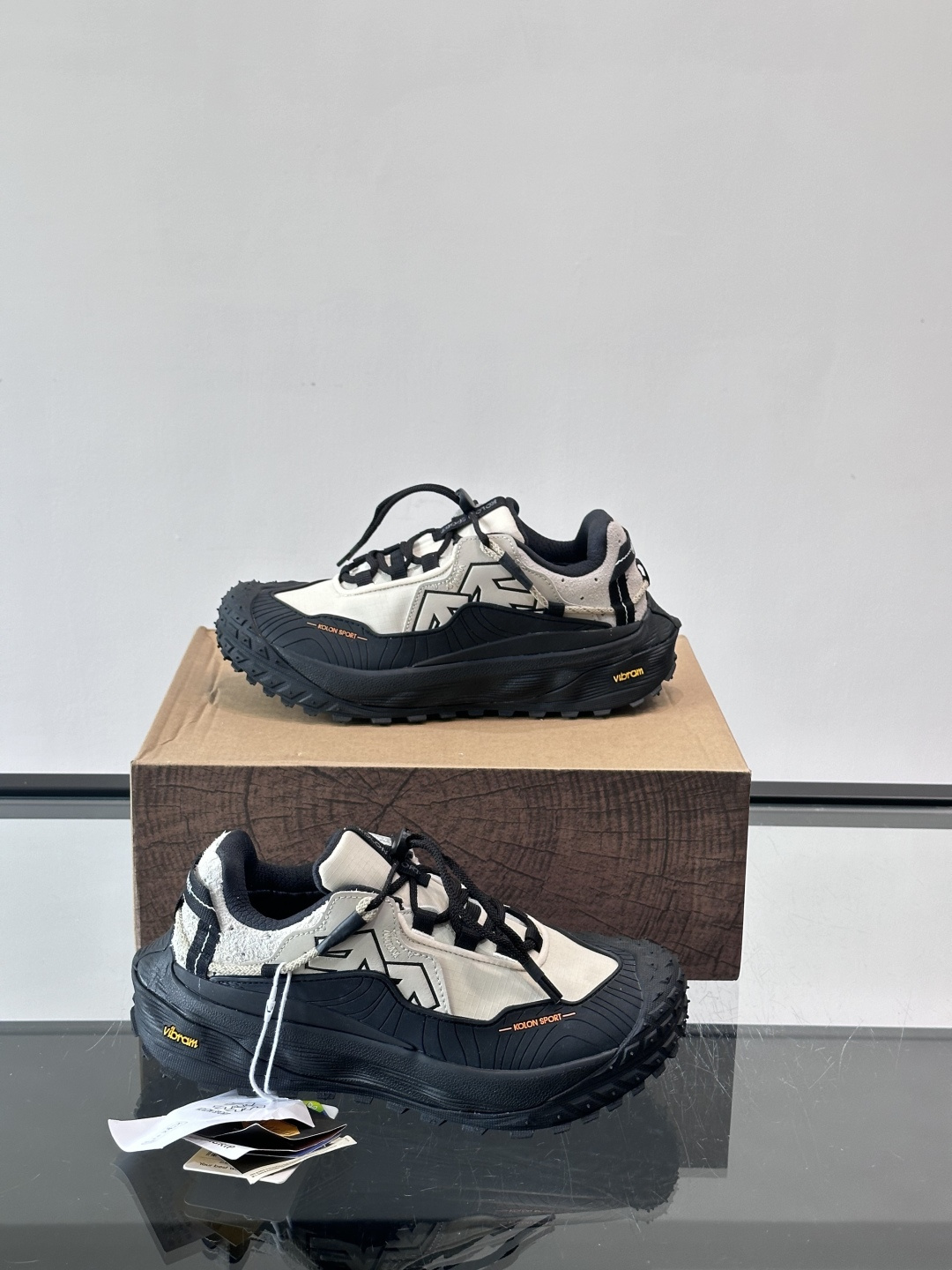 👟可隆LITCAMPMEGA徒步鞋，配色超美！GORE-TEX防水，户外雨天也不怕湿脚。Vibram大底