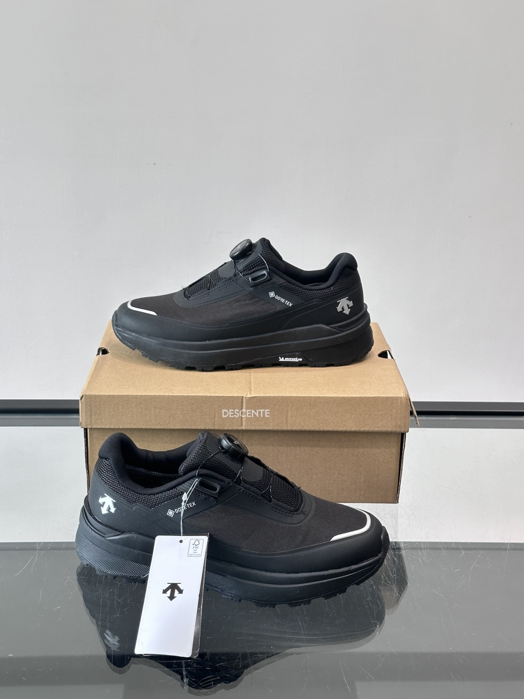👟迪桑特CHRON TRAINER旋钮鞋，复古拼接设计，牛皮➕网布鞋面，透气又舒适。BOA旋钮系带，穿脱