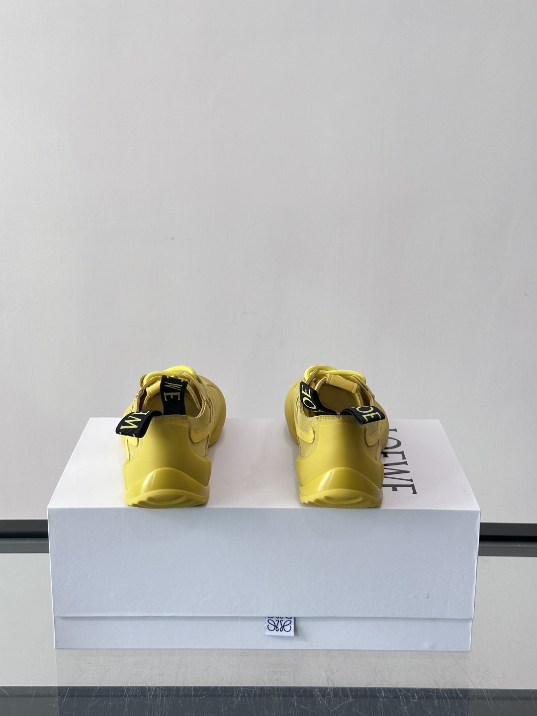 LOEWE罗意威ss26新款Loewe攀岩鞋情侣款👫劝你不要太帅😎这双罗意威新款德训训，尊嘟很喜欢呀😍鞋