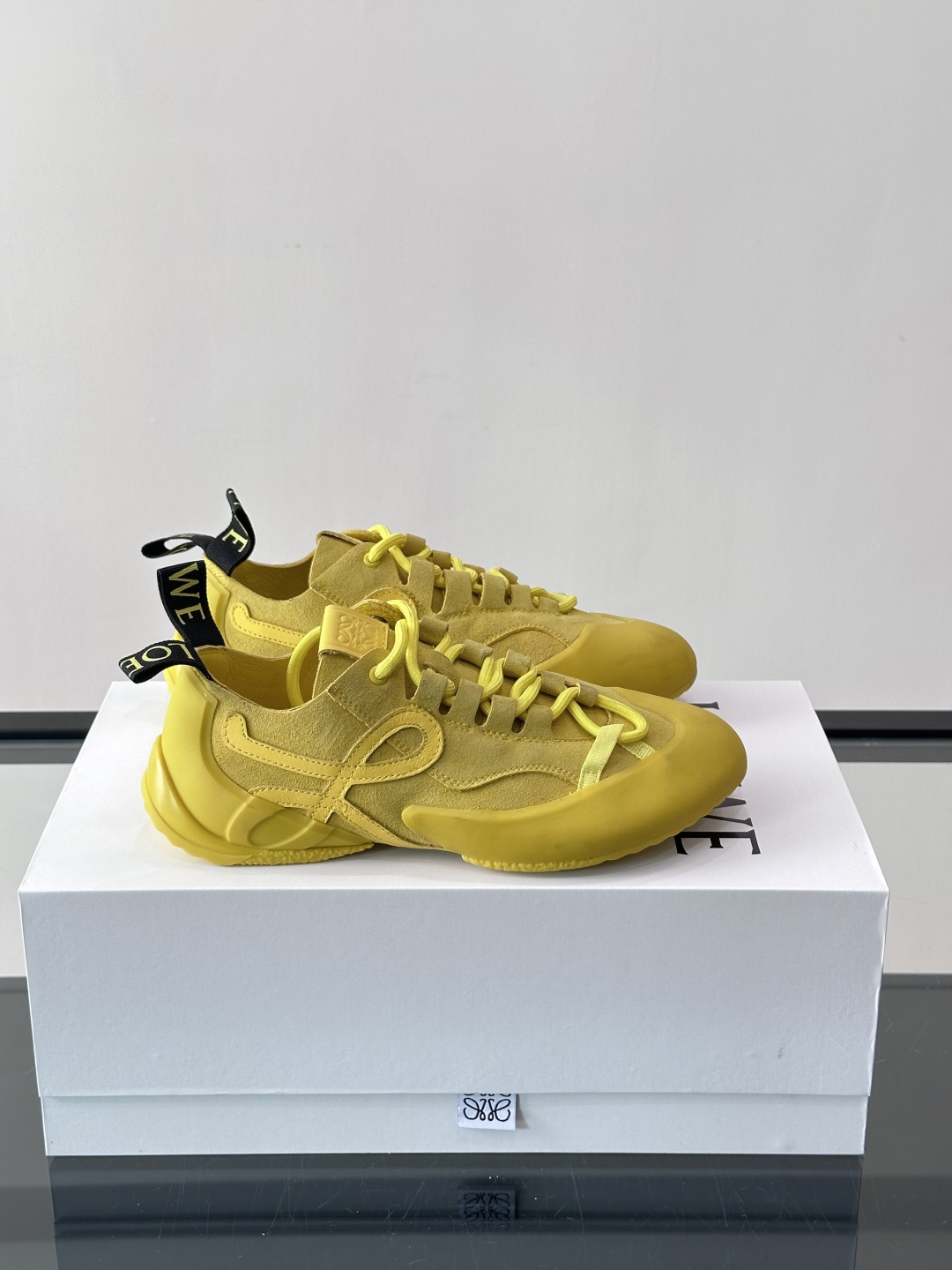LOEWE罗意威ss26新款Loewe攀岩鞋情侣款👫劝你不要太帅😎这双罗意威新款德训训，尊嘟很喜欢呀😍鞋