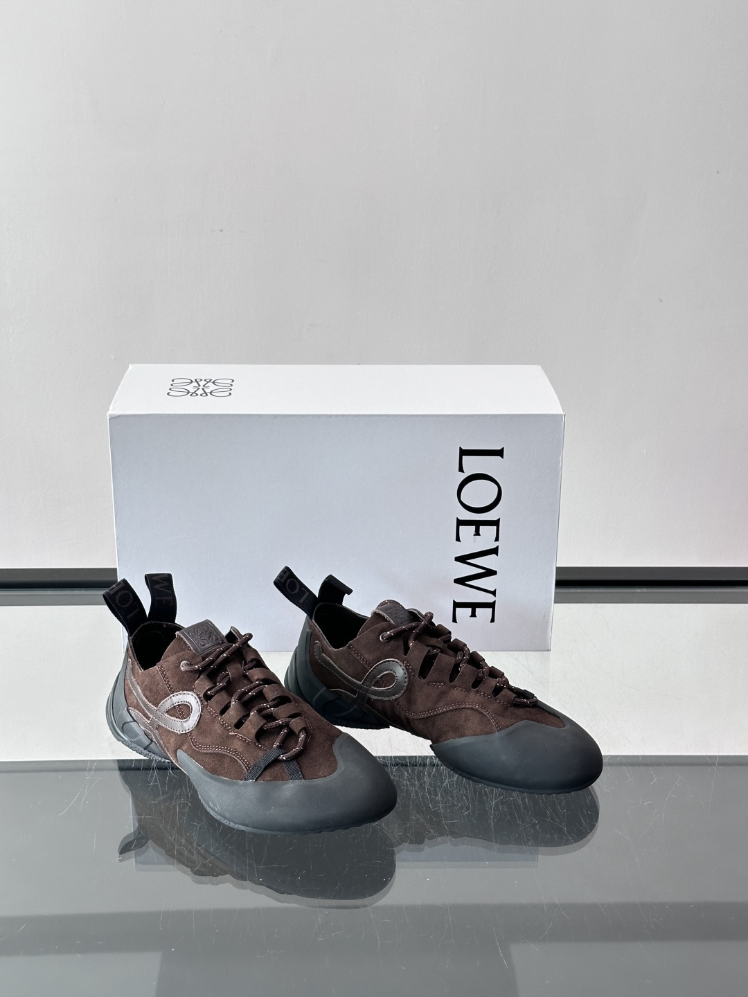LOEWE罗意威ss26新款Loewe攀岩鞋情侣款👫劝你不要太帅😎这双罗意威新款德训训，尊嘟很喜欢呀😍鞋