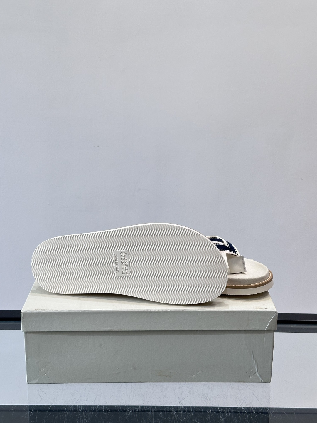 Brunello Cucinelli 男士人字拖​​👞意大利奢侈品牌Brunello Cucinelli