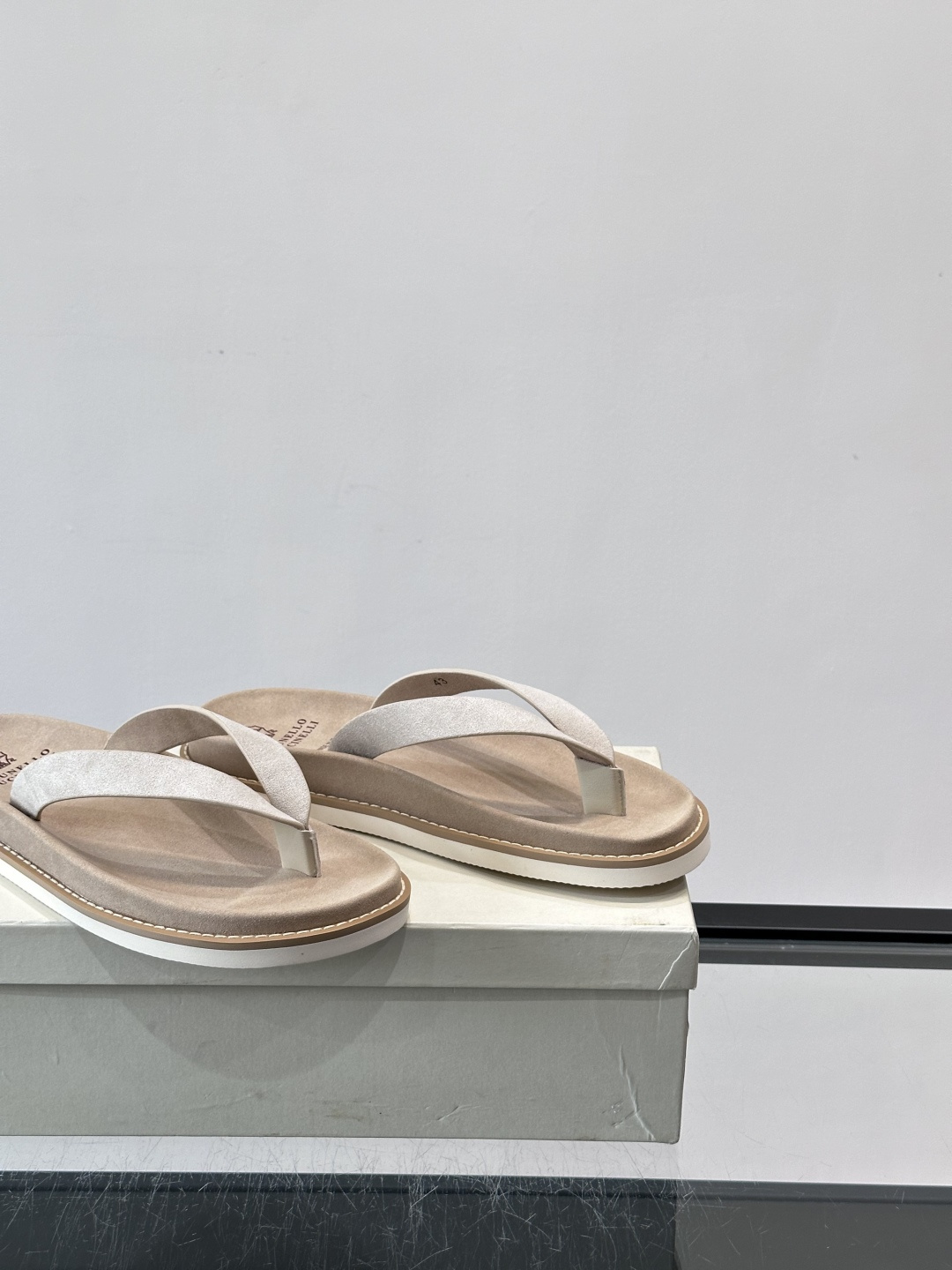 Brunello Cucinelli 男士人字拖​​👞意大利奢侈品牌Brunello Cucinelli