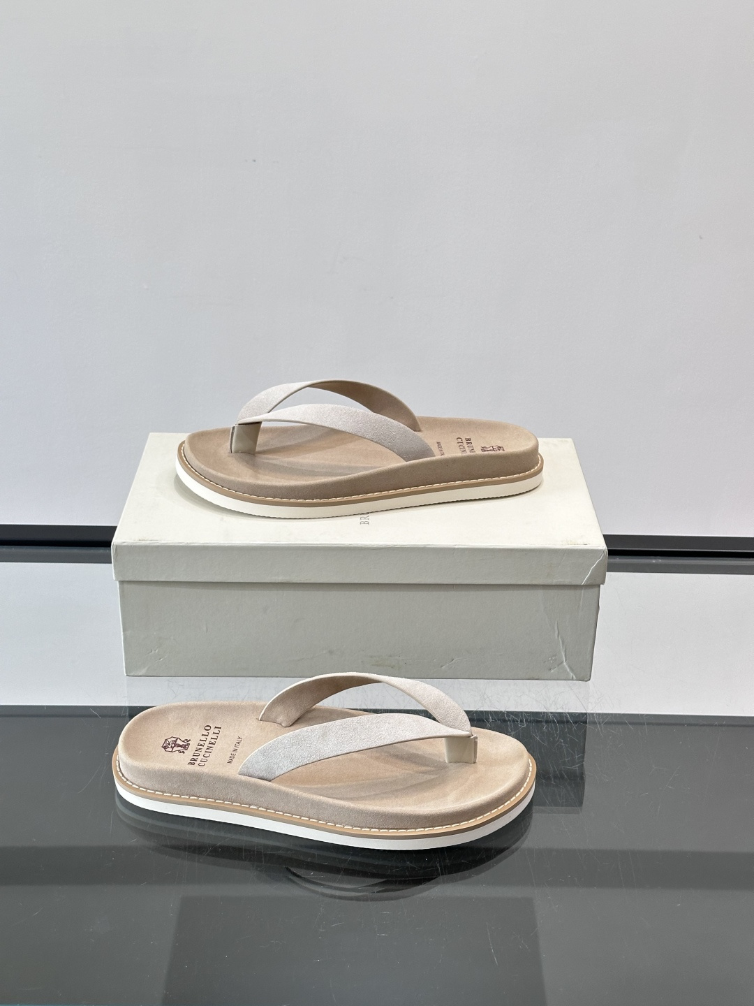 Brunello Cucinelli 男士人字拖​​👞意大利奢侈品牌Brunello Cucinelli