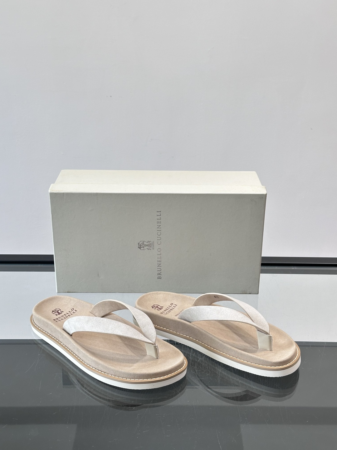Brunello Cucinelli 男士人字拖​​👞意大利奢侈品牌Brunello Cucinelli