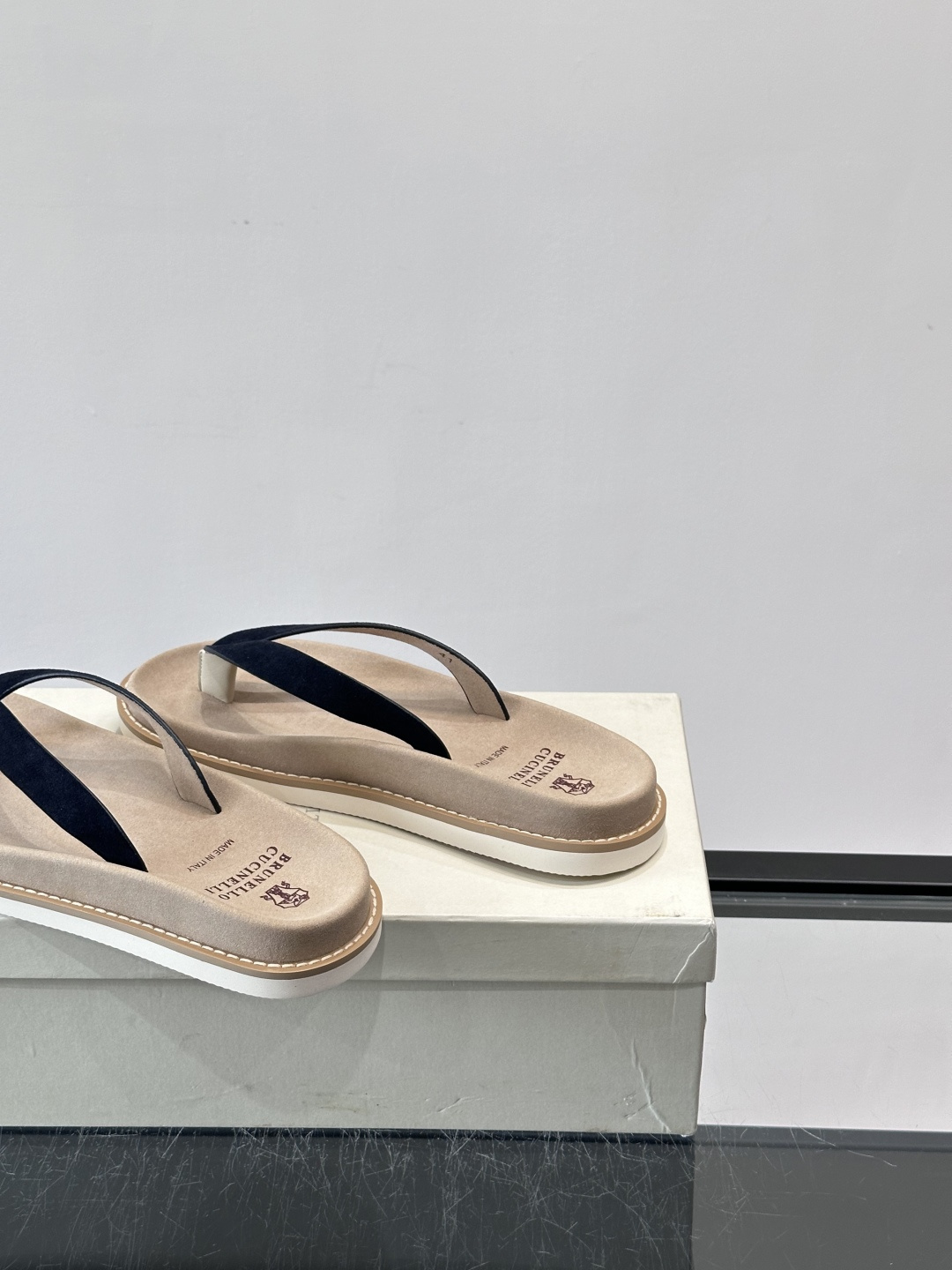 Brunello Cucinelli 男士人字拖​​👞意大利奢侈品牌Brunello Cucinelli