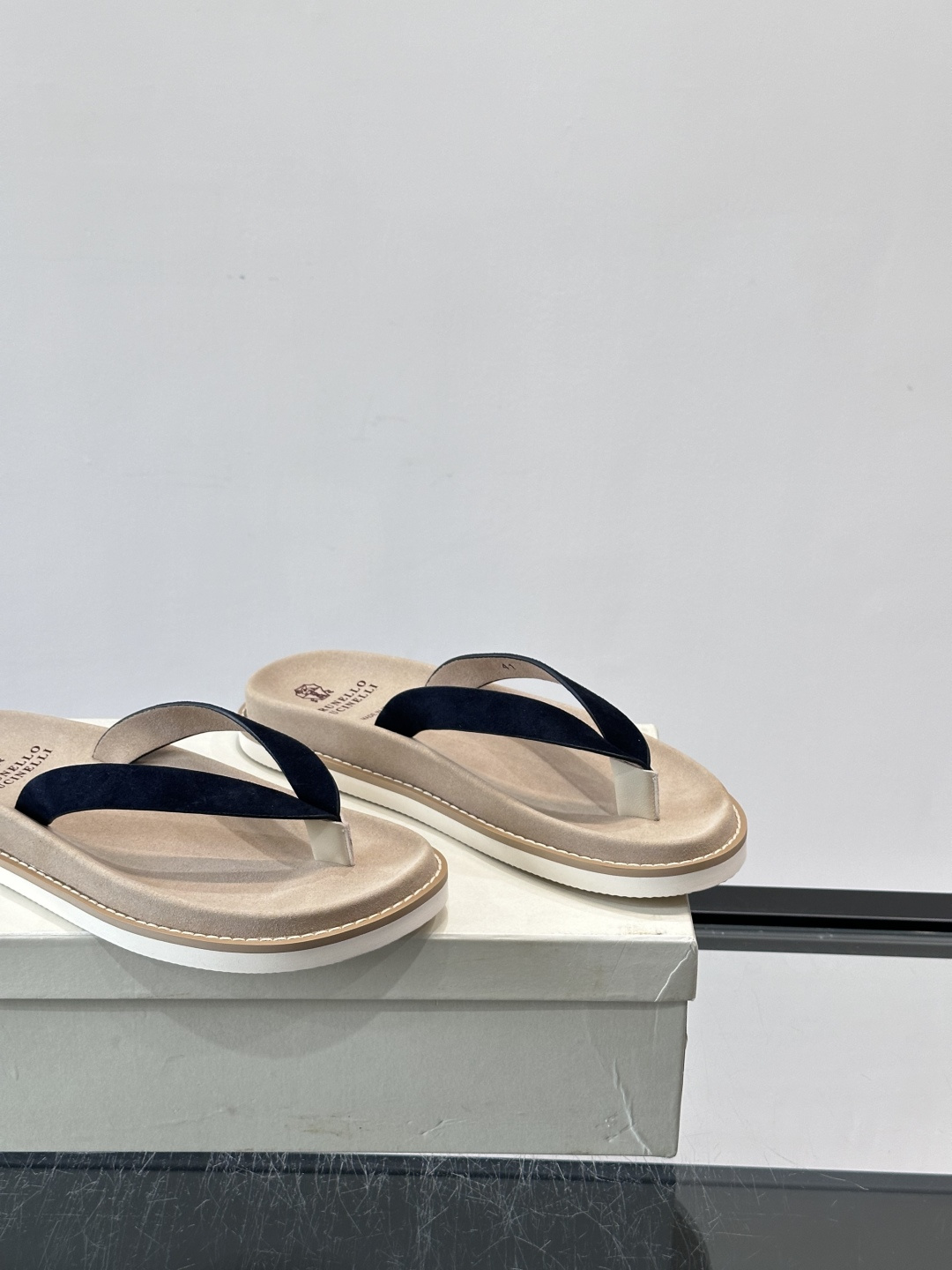 Brunello Cucinelli 男士人字拖​​👞意大利奢侈品牌Brunello Cucinelli