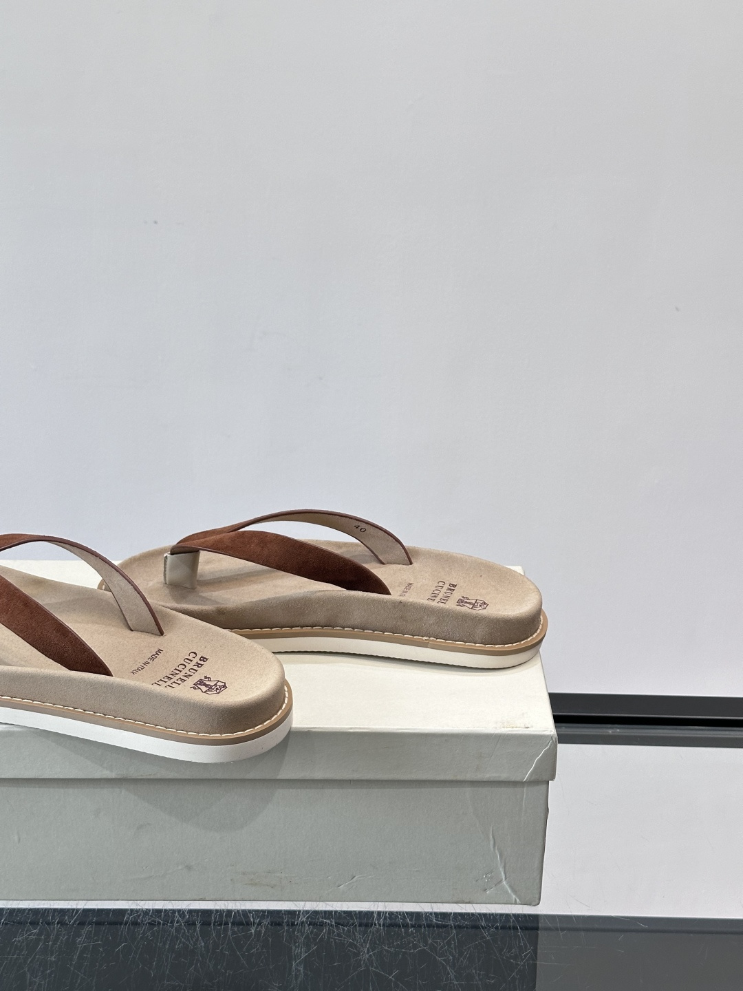 Brunello Cucinelli 男士人字拖​​👞意大利奢侈品牌Brunello Cucinelli