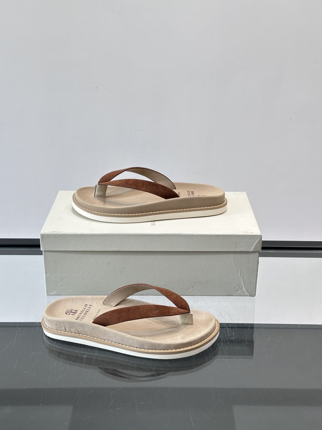 Brunello Cucinelli 男士人字拖​​👞意大利奢侈品牌Brunello Cucinelli