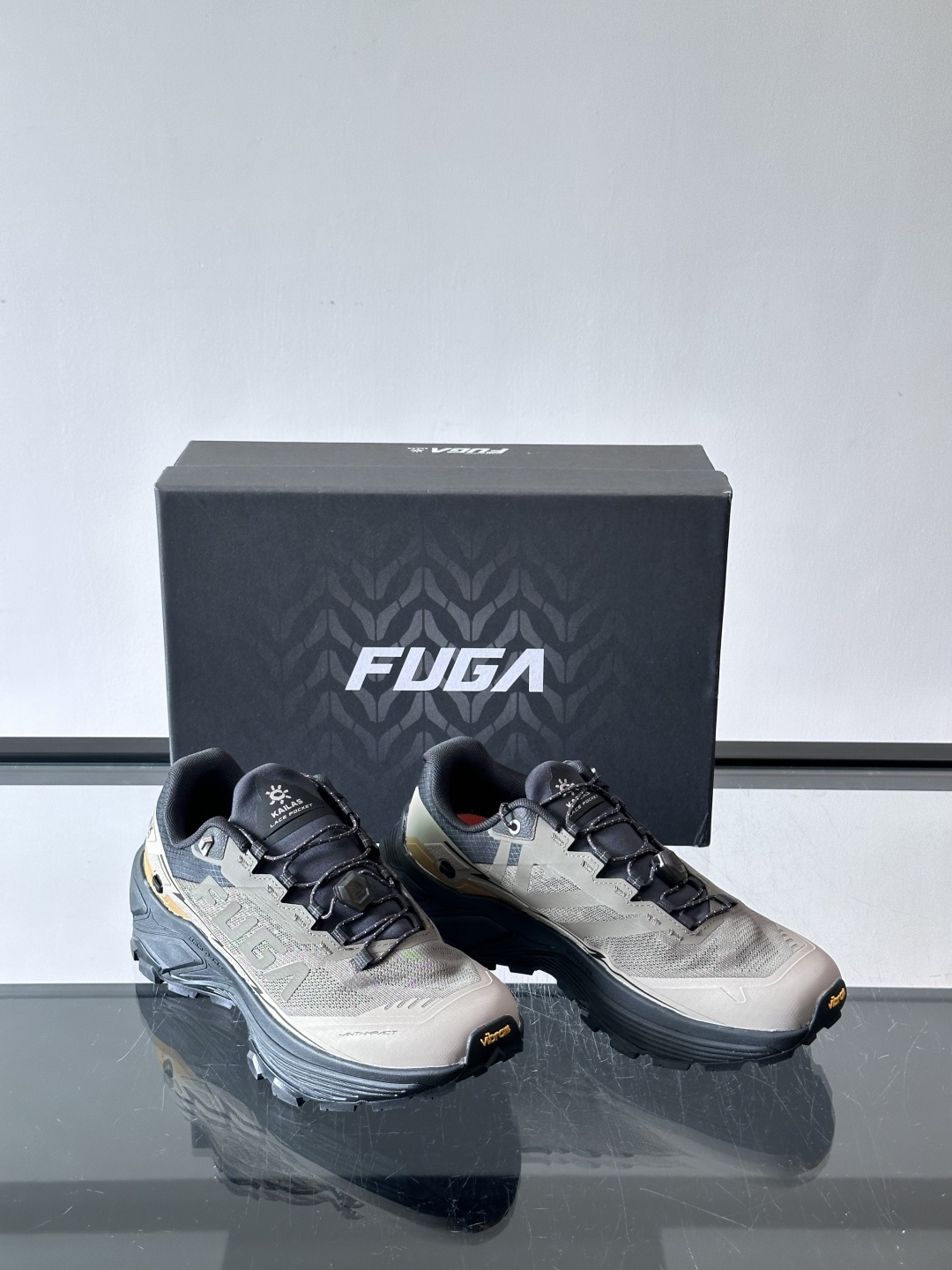 凯乐石FUGA EX3跑山鞋​​🔥凯乐石FUGA EX3跑山鞋，专为越野跑设计，配色超吸睛，夜跑也很显眼