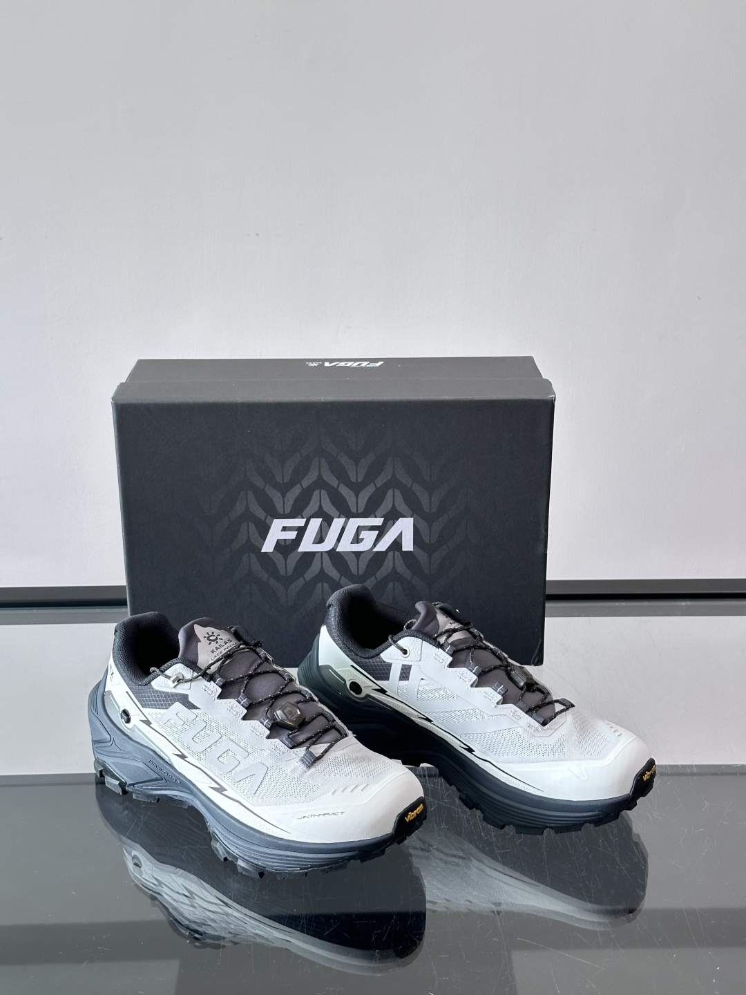 凯乐石FUGA EX3跑山鞋​​🔥凯乐石FUGA EX3跑山鞋，专为越野跑设计，配色超吸睛，夜跑也很显眼