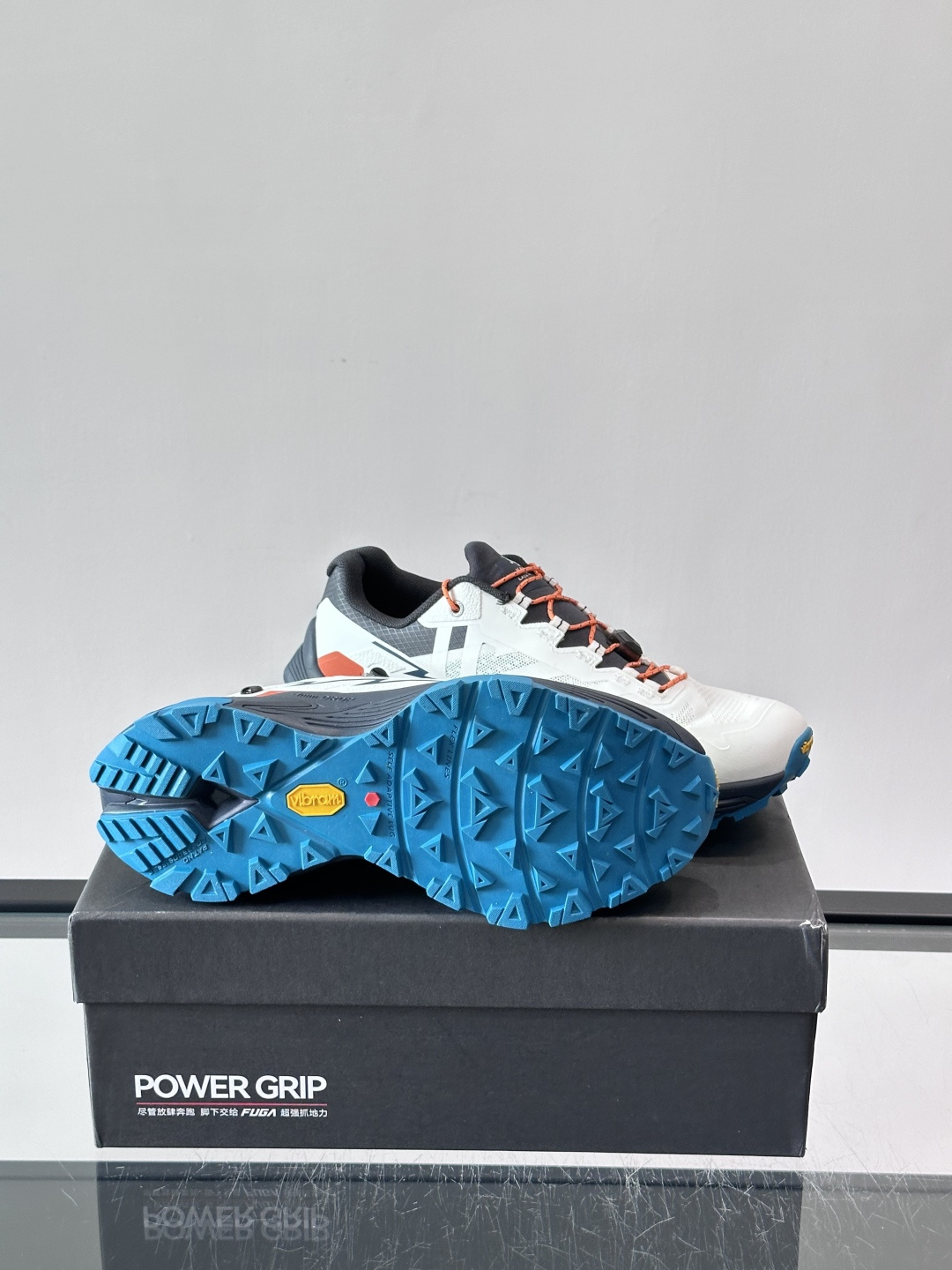 凯乐石FUGA EX3跑山鞋​​🔥凯乐石FUGA EX3跑山鞋，专为越野跑设计，配色超吸睛，夜跑也很显眼