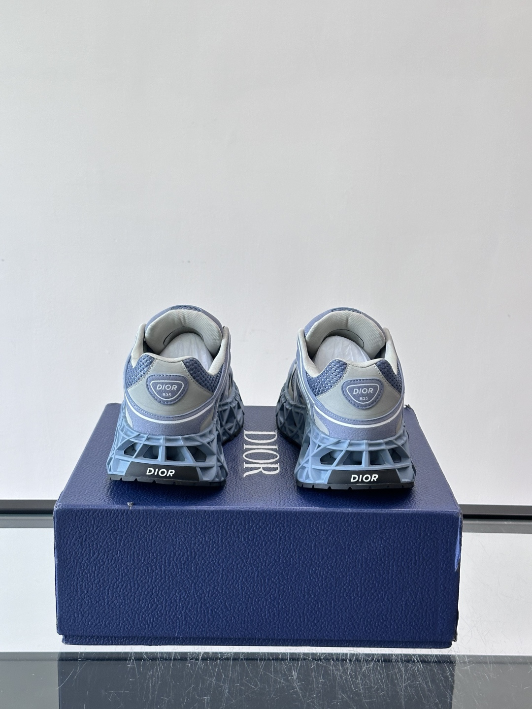Dior 迪奥 👟B35最新款老爹运动鞋 老爹鞋 以时髦复古风格丰富经典系列。精心制作，可全年与休闲造型
