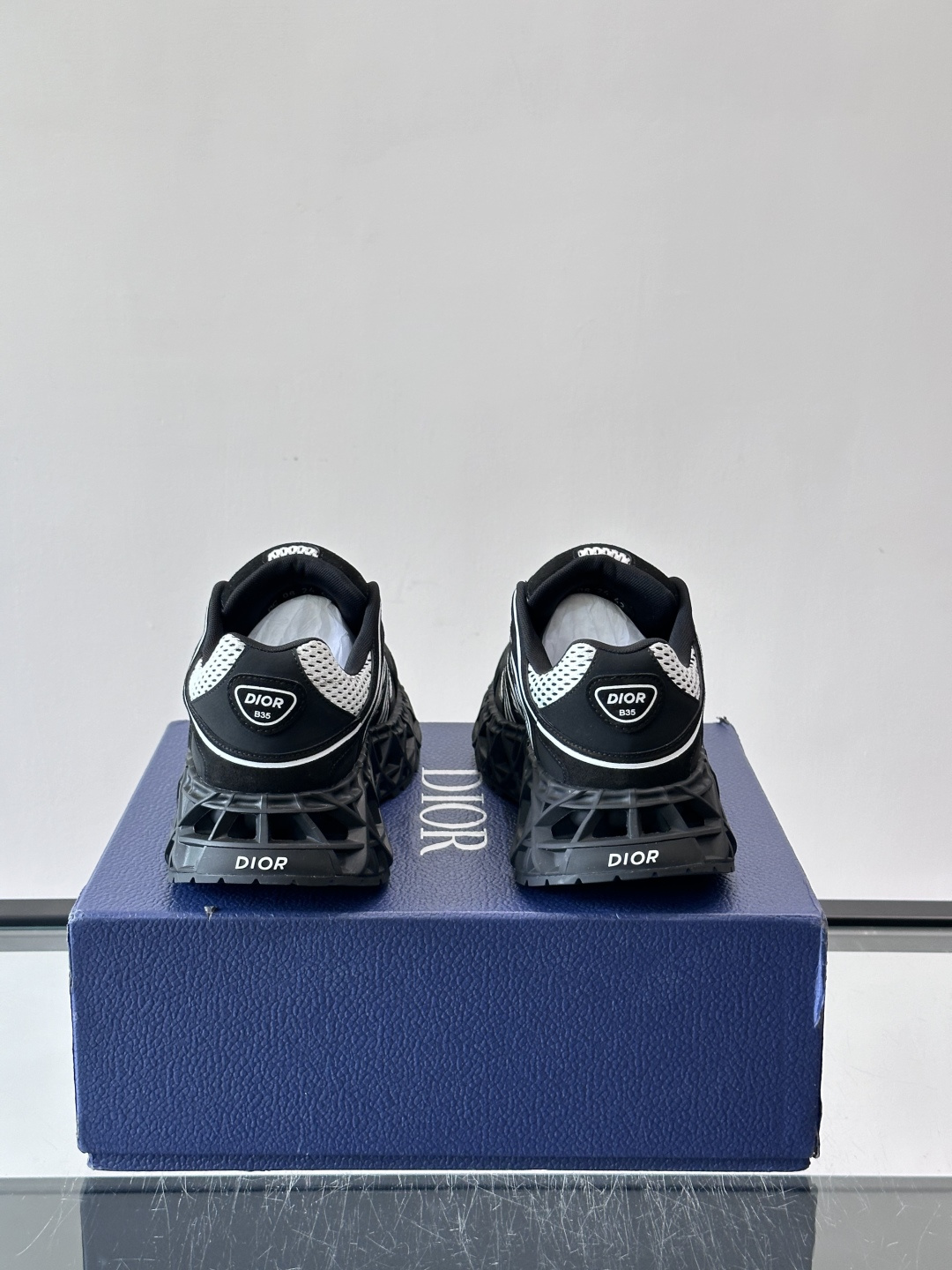 Dior 迪奥 👟B35最新款老爹运动鞋 老爹鞋 以时髦复古风格丰富经典系列。精心制作，可全年与休闲造型
