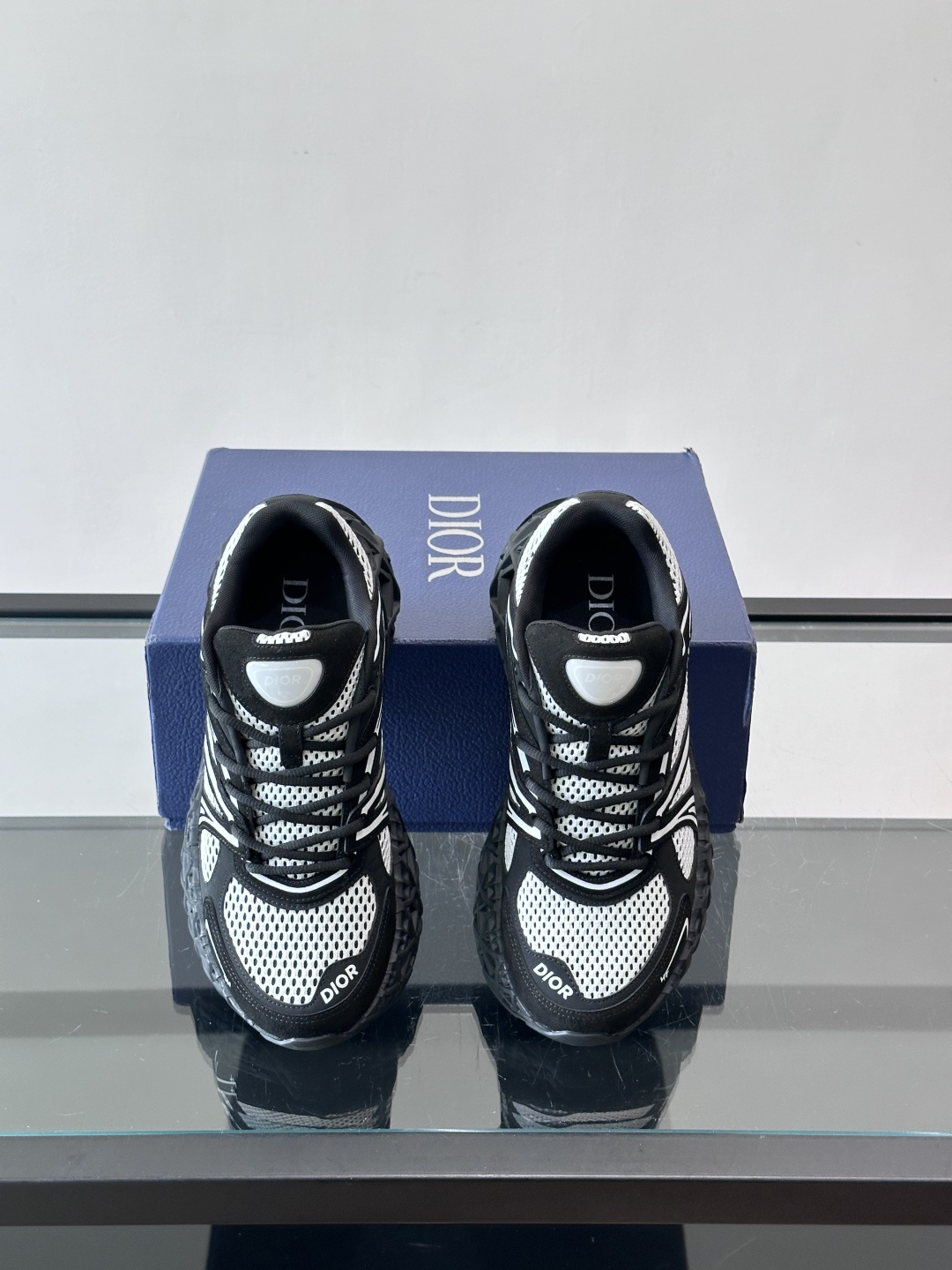 Dior 迪奥 👟B35最新款老爹运动鞋 老爹鞋 以时髦复古风格丰富经典系列。精心制作，可全年与休闲造型