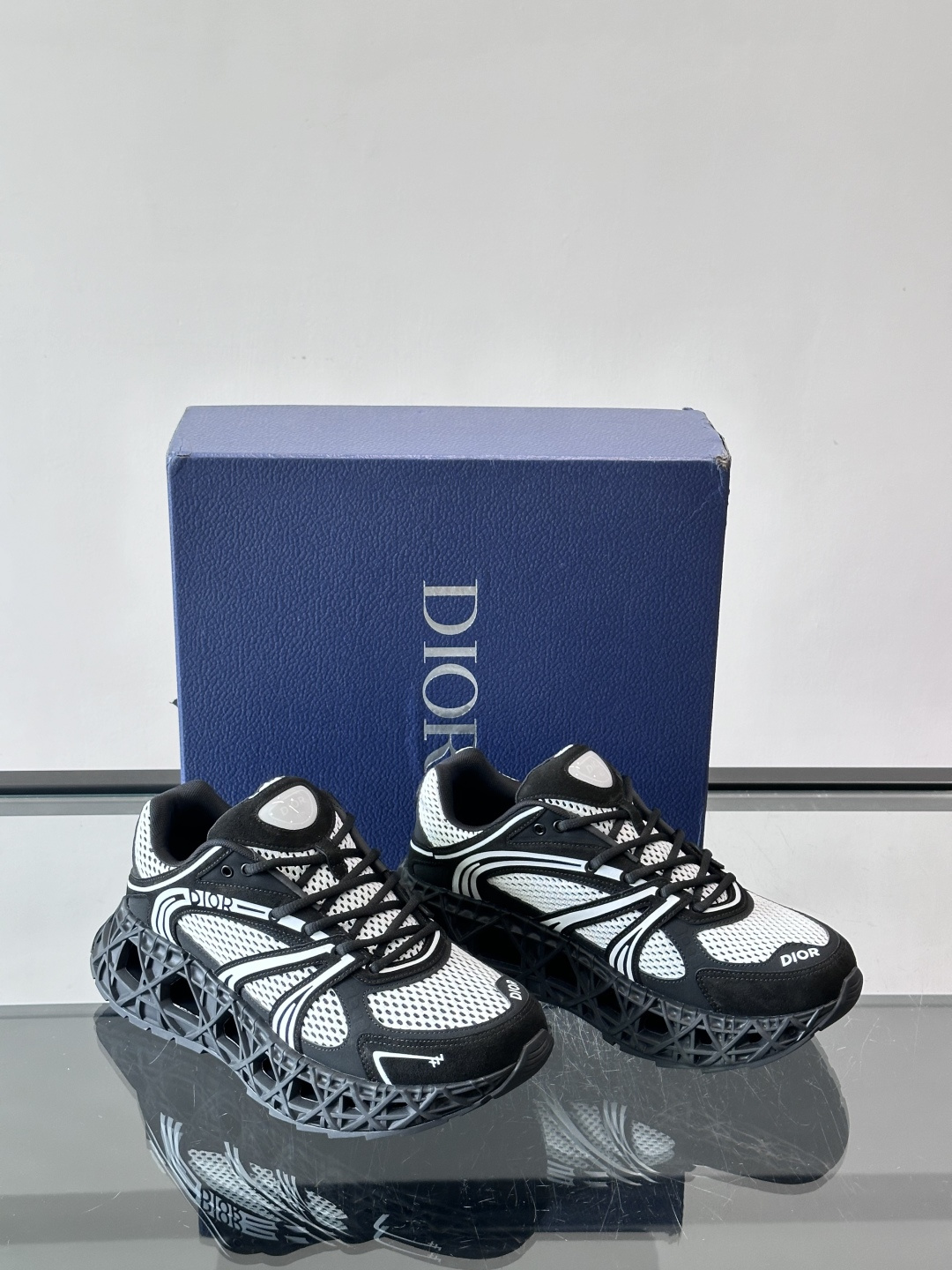 Dior 迪奥 👟B35最新款老爹运动鞋 老爹鞋 以时髦复古风格丰富经典系列。精心制作，可全年与休闲造型
