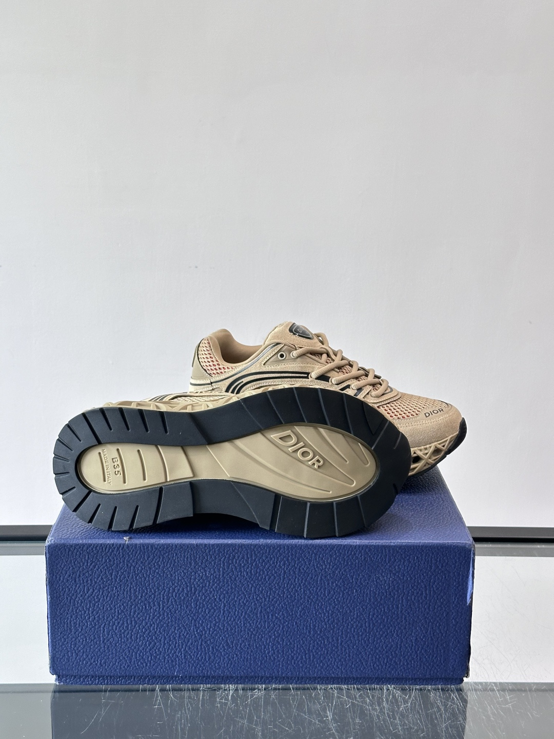 Dior 迪奥 👟B35最新款老爹运动鞋 老爹鞋 以时髦复古风格丰富经典系列。精心制作，可全年与休闲造型