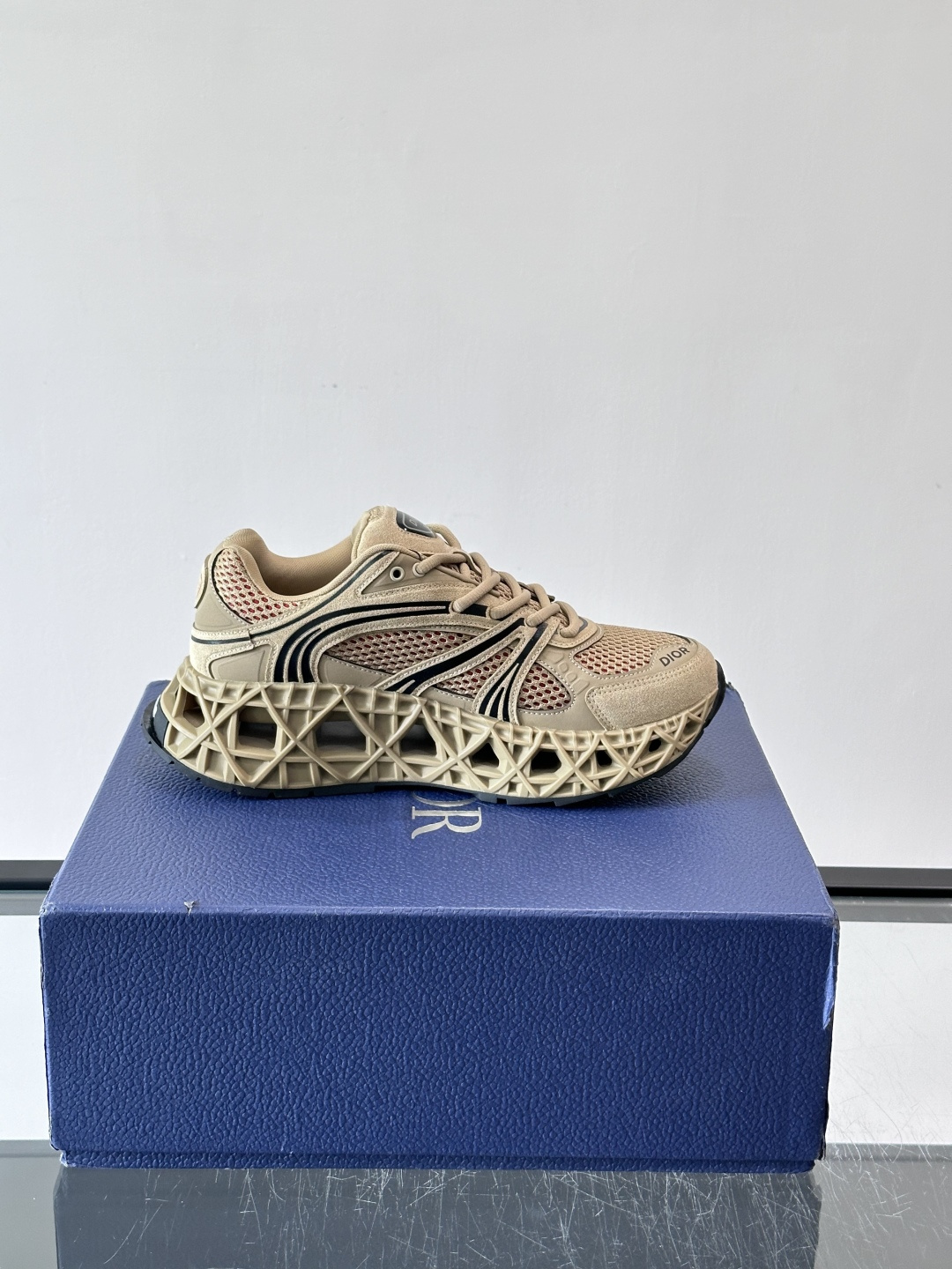 Dior 迪奥 👟B35最新款老爹运动鞋 老爹鞋 以时髦复古风格丰富经典系列。精心制作，可全年与休闲造型