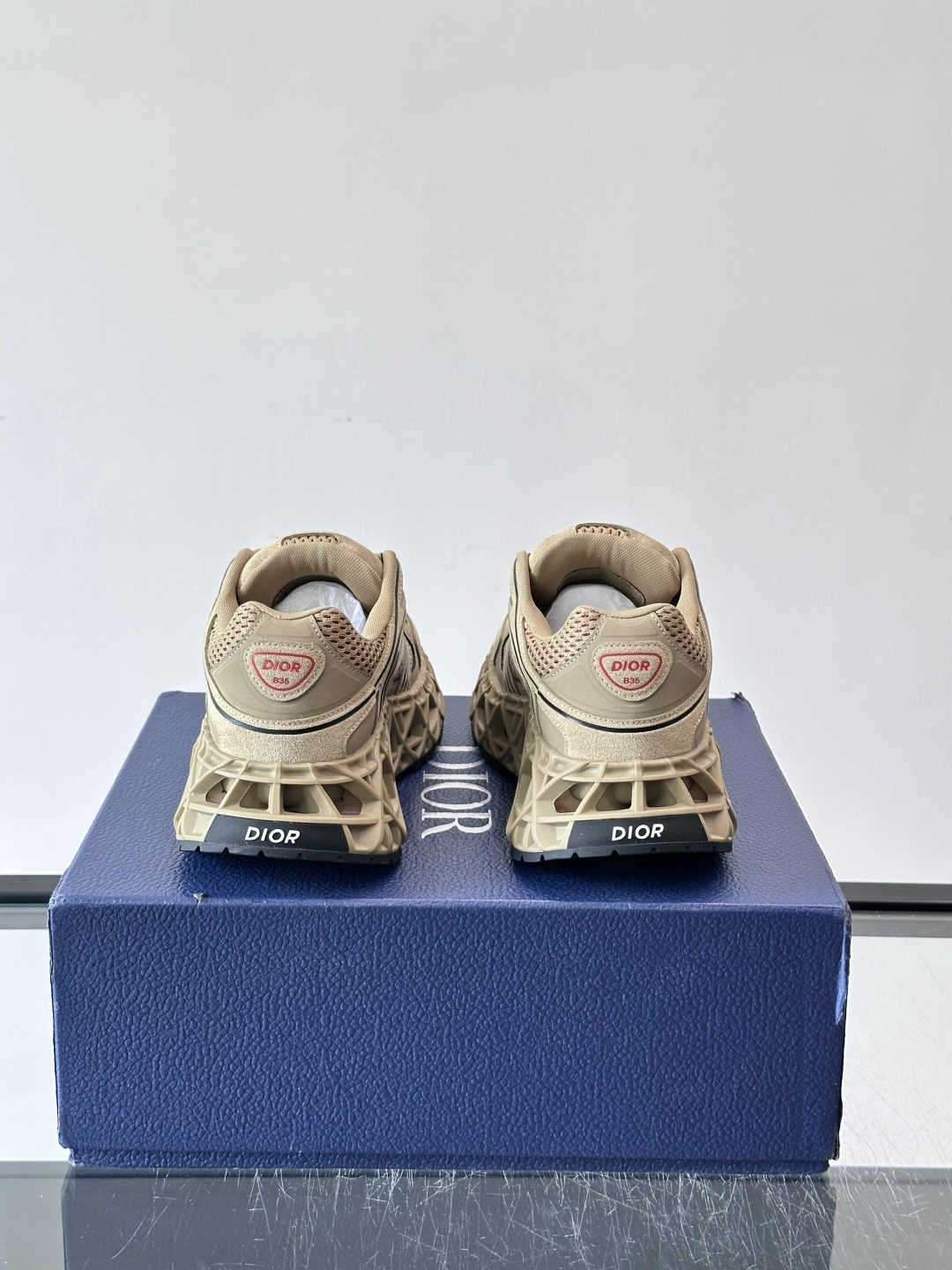 Dior 迪奥 👟B35最新款老爹运动鞋 老爹鞋 以时髦复古风格丰富经典系列。精心制作，可全年与休闲造型
