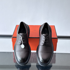 H爱马仕男士德比鞋👞这双麂皮德比鞋,经典系带设计,鞋面柔软有质感,橡胶鞋底耐磨又舒适。厚底设计,穿着 H爱马仕男士德比鞋👞这双麂皮德比鞋,经典系带设计,鞋面柔软有质感,橡胶鞋底耐磨又舒适。厚底设计,穿着
