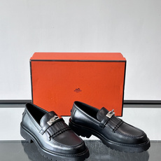 H爱马仕男士德比鞋👞这双麂皮德比鞋,经典系带设计,鞋面柔软有质感,橡胶鞋底耐磨又舒适。厚底设计,穿着 H爱马仕男士德比鞋👞这双麂皮德比鞋,经典系带设计,鞋面柔软有质感,橡胶鞋底耐磨又舒适。厚底设计,穿着