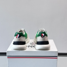 Moncler 男士休闲运动鞋👟Moncler TrailgriP系列运动鞋,绒面革+科技面料拼接, Moncler 男士休闲运动鞋👟Moncler TrailgriP系列运动鞋,绒面革+科技面料拼接,