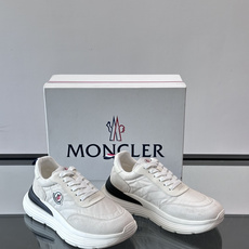 Moncler 男士休闲运动鞋👟Moncler TrailgriP系列运动鞋,绒面革+科技面料拼接, Moncler 男士休闲运动鞋👟Moncler TrailgriP系列运动鞋,绒面革+科技面料拼接,