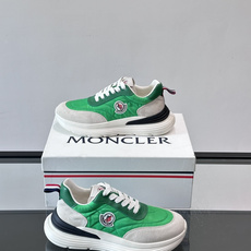 Moncler 男士休闲运动鞋👟Moncler TrailgriP系列运动鞋,绒面革+科技面料拼接, Moncler 男士休闲运动鞋👟Moncler TrailgriP系列运动鞋,绒面革+科技面料拼接,
