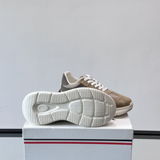 Moncler TrailgriPLite运动鞋,轻量设计,鞋面拼接网布➕牛皮,透气又耐穿!橡胶鞋底抓地 Moncler TrailgriPLite运动鞋,轻量设计,鞋面拼接网布➕牛皮,透气又耐穿!橡胶鞋底抓地
