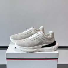 Moncler TrailgriPLite运动鞋,轻量设计,鞋面拼接网布➕牛皮,透气又耐穿!橡胶鞋底抓地 Moncler TrailgriPLite运动鞋,轻量设计,鞋面拼接网布➕牛皮,透气又耐穿!橡胶鞋底抓地