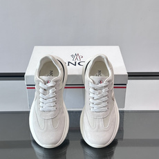 Moncler TrailgriPLite运动鞋,轻量设计,鞋面拼接网布➕牛皮,透气又耐穿!橡胶鞋底抓地 Moncler TrailgriPLite运动鞋,轻量设计,鞋面拼接网布➕牛皮,透气又耐穿!橡胶鞋底抓地