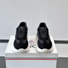Moncler TrailgriPLite运动鞋,轻量设计,鞋面拼接网布➕牛皮,透气又耐穿!橡胶鞋底抓地 Moncler TrailgriPLite运动鞋,轻量设计,鞋面拼接网布➕牛皮,透气又耐穿!橡胶鞋底抓地