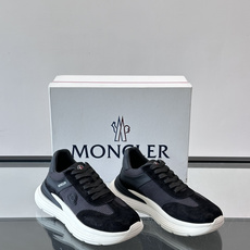 Moncler TrailgriPLite运动鞋,轻量设计,鞋面拼接网布➕牛皮,透气又耐穿!橡胶鞋底抓地 Moncler TrailgriPLite运动鞋,轻量设计,鞋面拼接网布➕牛皮,透气又耐穿!橡胶鞋底抓地