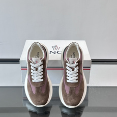 Moncler TrailgriPLite运动鞋,轻量设计,鞋面拼接网布➕牛皮,透气又耐穿!橡胶鞋底抓地 Moncler TrailgriPLite运动鞋,轻量设计,鞋面拼接网布➕牛皮,透气又耐穿!橡胶鞋底抓地