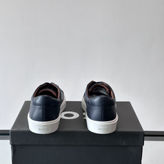 👞BOSS男士休闲板鞋,选用优质牛皮,低调百搭,橡胶鞋底耐磨抓地力强。简约鞋面+品牌标志,细节精致,内衬 👞BOSS男士休闲板鞋,选用优质牛皮,低调百搭,橡胶鞋底耐磨抓地力强。简约鞋面+品牌标志,细节精致,内衬