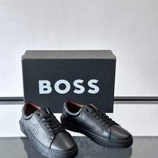 👞BOSS男士休闲板鞋,选用优质牛皮,低调百搭,橡胶鞋底耐磨抓地力强。简约鞋面+品牌标志,细节精致,内衬 👞BOSS男士休闲板鞋,选用优质牛皮,低调百搭,橡胶鞋底耐磨抓地力强。简约鞋面+品牌标志,细节精致,内衬