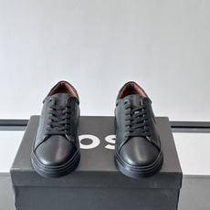 👞BOSS男士休闲板鞋,选用优质牛皮,低调百搭,橡胶鞋底耐磨抓地力强。简约鞋面+品牌标志,细节精致,内衬 👞BOSS男士休闲板鞋,选用优质牛皮,低调百搭,橡胶鞋底耐磨抓地力强。简约鞋面+品牌标志,细节精致,内衬