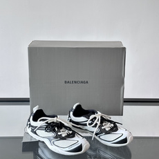 bal巴黎世家Track 2.0老爹鞋,尼龙+网布拼接,做旧设计超有层次感!科技感配色+完美😍细节,未来 bal巴黎世家Track 2.0老爹鞋,尼龙+网布拼接,做旧设计超有层次感!科技感配色+完美😍细节,未来