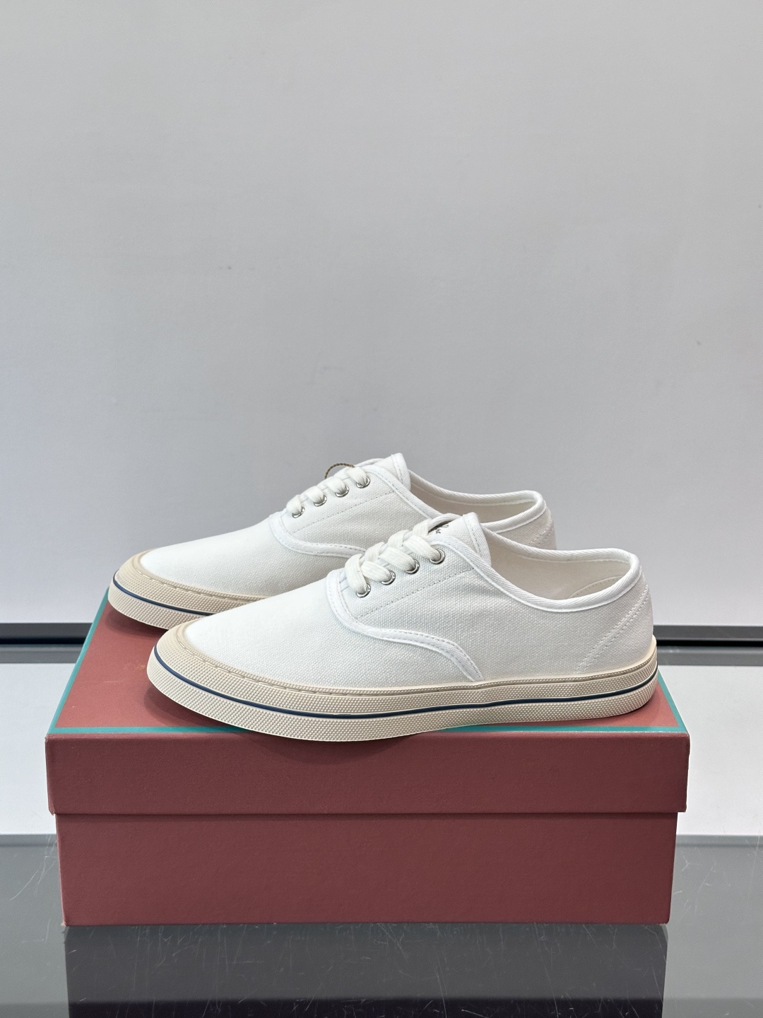Loro Piana Nantucket Walk帆布鞋,帆布+白色鞋带,简约低调,真皮中底+橡胶鞋底, Loro Piana Nantucket Walk帆布鞋,帆布+白色鞋带,简约低调,真皮中底+橡胶鞋底,