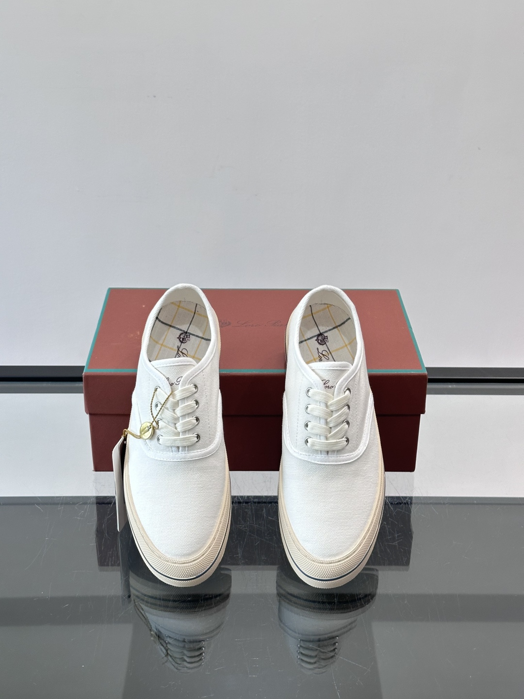 Loro Piana Nantucket Walk帆布鞋,帆布+白色鞋带,简约低调,真皮中底+橡胶鞋底, Loro Piana Nantucket Walk帆布鞋,帆布+白色鞋带,简约低调,真皮中底+橡胶鞋底,