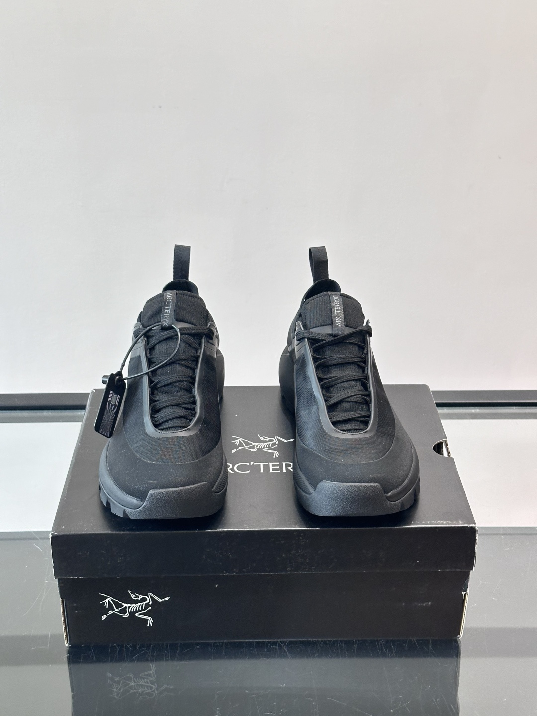 👟始祖鸟VERTEX ALPINE GTX跑鞋,专为户外设计,GORE-TEX防水透气,全天候都能保持干 👟始祖鸟VERTEX ALPINE GTX跑鞋,专为户外设计,GORE-TEX防水透气,全天候都能保持干