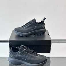 👟始祖鸟VERTEX ALPINE GTX跑鞋,专为户外设计,GORE-TEX防水透气,全天候都能保持干 👟始祖鸟VERTEX ALPINE GTX跑鞋,专为户外设计,GORE-TEX防水透气,全天候都能保持干
