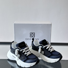 Givenchy 👟纪梵希GV7老爹鞋,配色超百搭,网布+牛皮革拼接,透气又有支撑力!厚底设计显高显腿 Givenchy 👟纪梵希GV7老爹鞋,配色超百搭,网布+牛皮革拼接,透气又有支撑力!厚底设计显高显腿