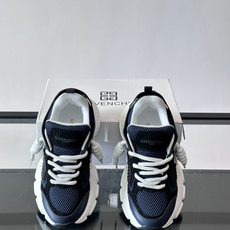 Givenchy 👟纪梵希GV7老爹鞋,配色超百搭,网布+牛皮革拼接,透气又有支撑力!厚底设计显高显腿 Givenchy 👟纪梵希GV7老爹鞋,配色超百搭,网布+牛皮革拼接,透气又有支撑力!厚底设计显高显腿