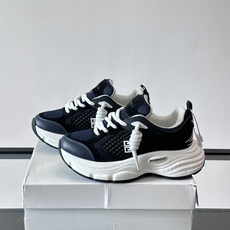 Givenchy 👟纪梵希GV7老爹鞋,配色超百搭,网布+牛皮革拼接,透气又有支撑力!厚底设计显高显腿 Givenchy 👟纪梵希GV7老爹鞋,配色超百搭,网布+牛皮革拼接,透气又有支撑力!厚底设计显高显腿
